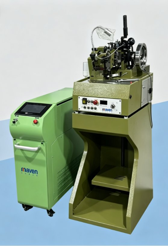 Apparecchiatura automatica per la produzione di catene a corda per una produzione efficiente