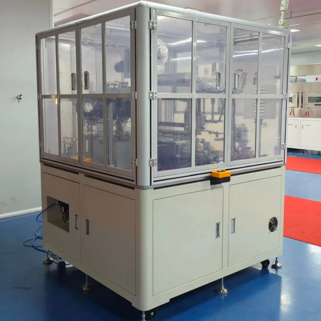 Machine entièrement automatique d'empilement de feuilles d'électrodes de batterie