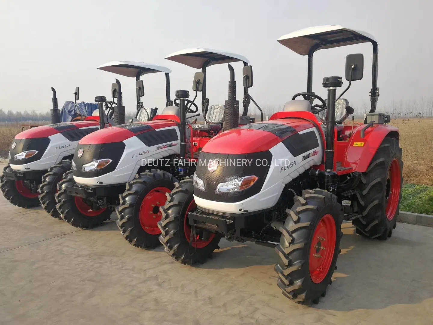 Trattore agricolo 45HP 4WD con cabina sigillata ROPS, cambio shuttle, caricatore frontale e retroescavatore