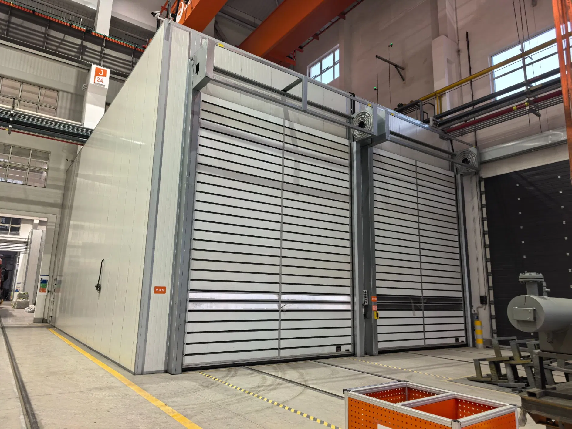 Cabine de pulvérisation commerciale à chauffage électrique haute efficacité personnalisable