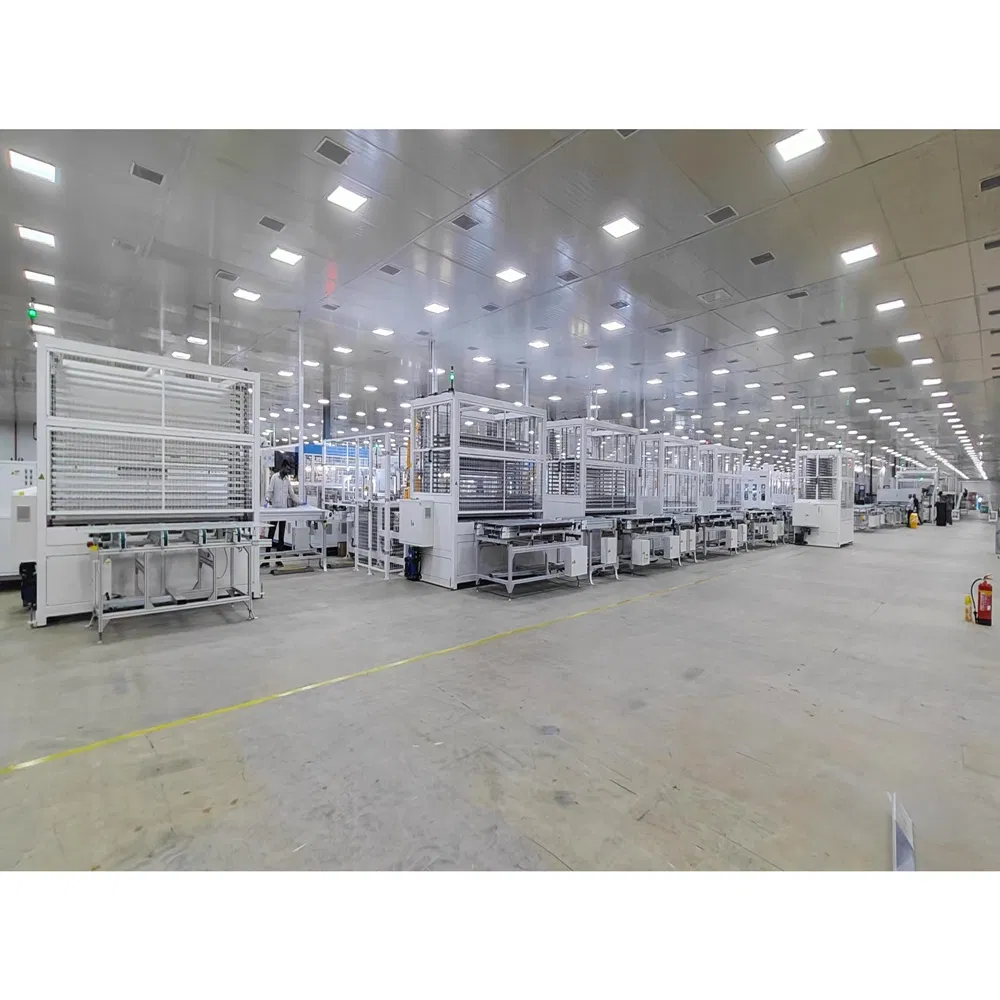 Ligne de production entièrement automatisée et hautement efficace de cadres en aluminium pour panneaux solaires