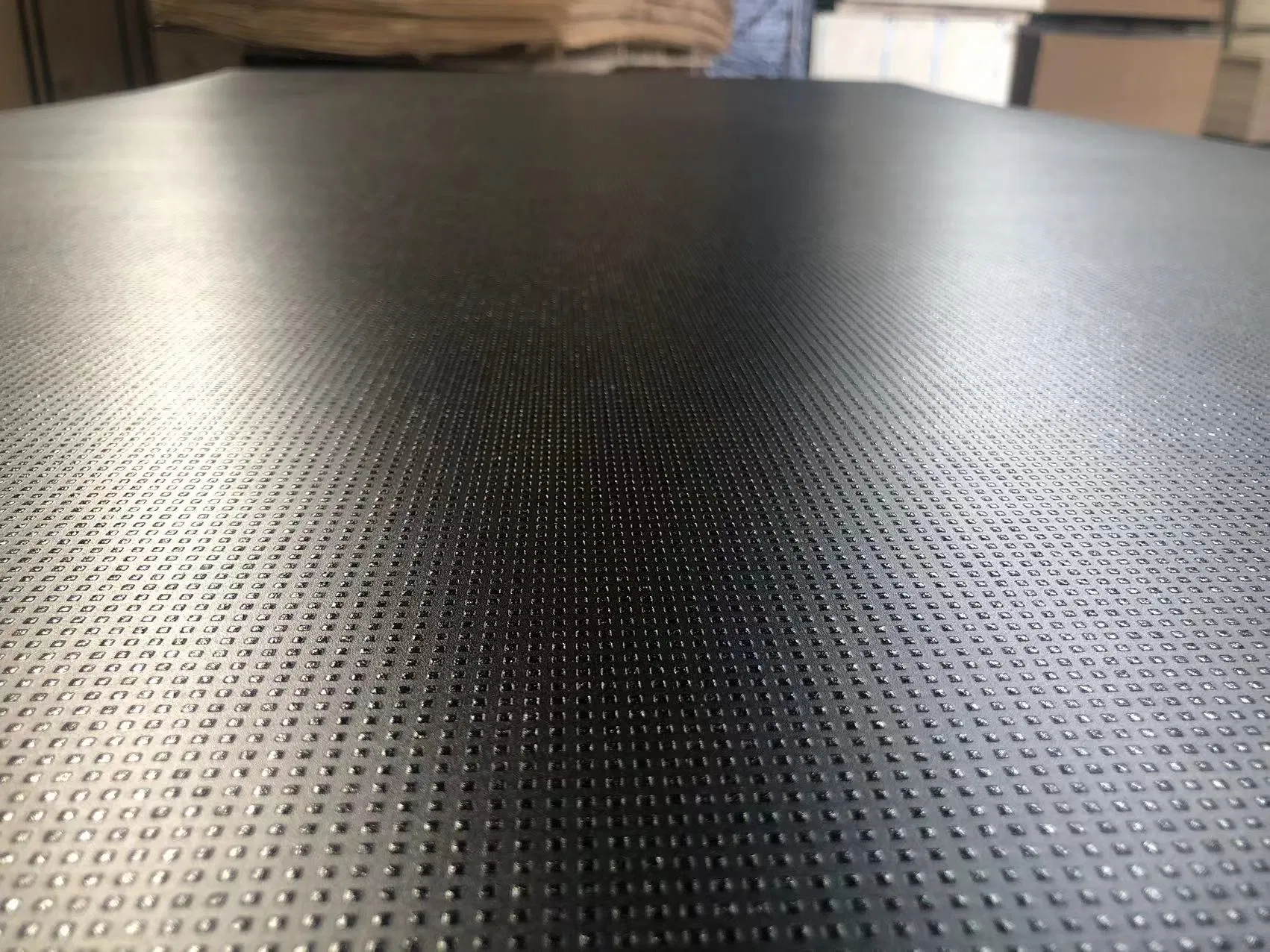 1220*2440mm Single Face Antiskid Film Faced Plywood