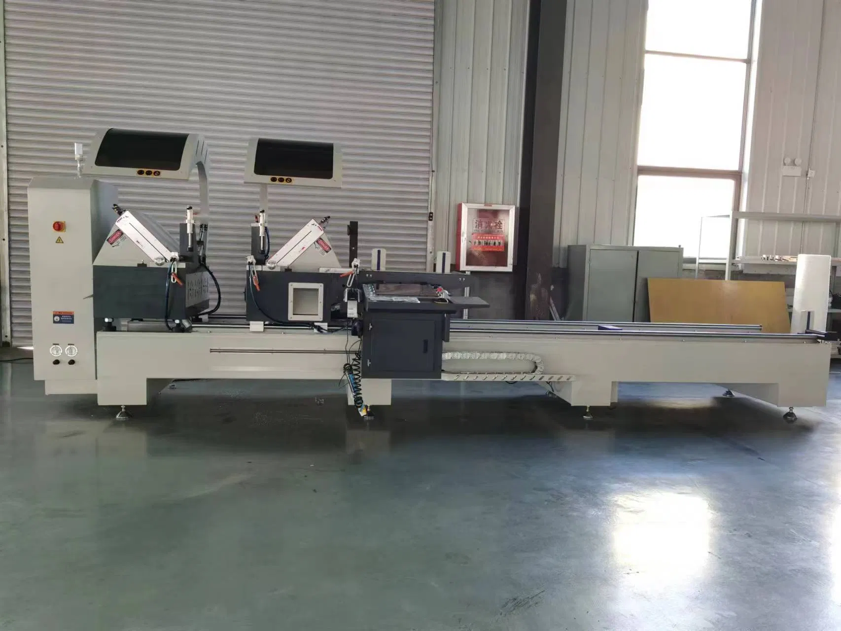Aluminum Profile Integrated CNC Double-Head Precision Cutting Saw