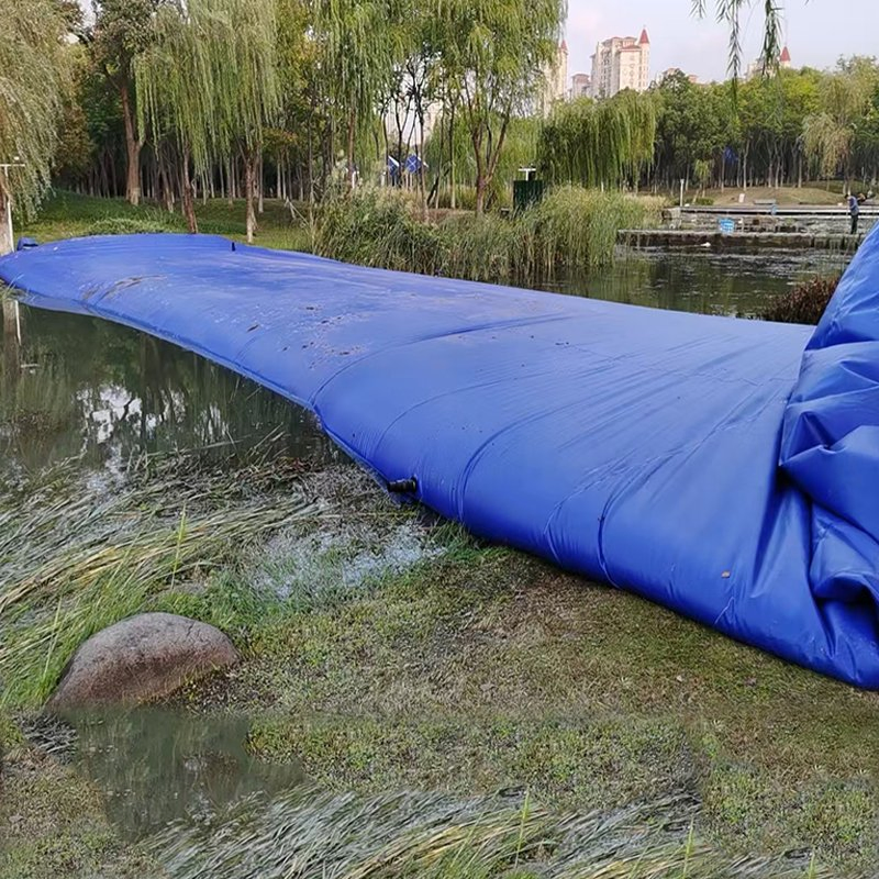 Diga di contenimento in PVC gonfiabile riempita d'acqua per il controllo delle inondazioni