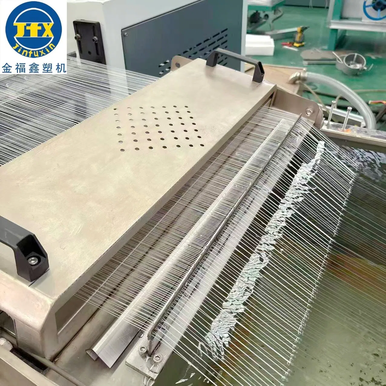 Linea di produzione di monofilamenti in poliestere PE Macchina controllata da PLC a vite singola