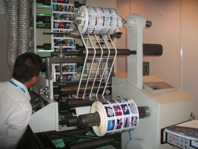 Flexo Label Printing Machine with Rotary Die Cutting