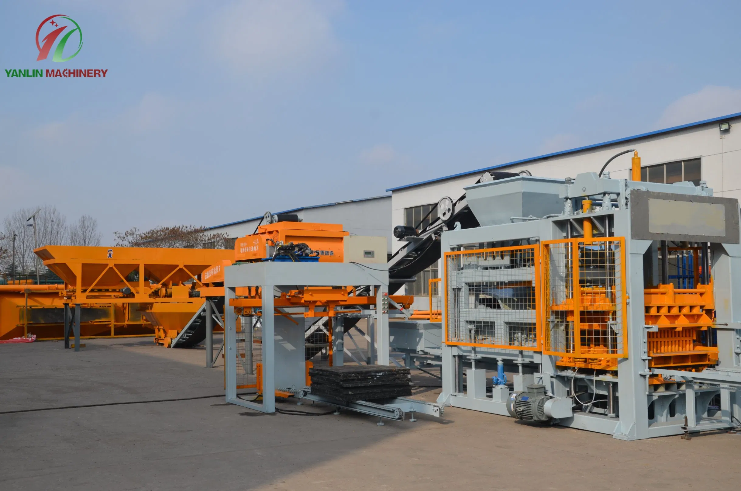 Automatic Hollow Paving Block Making Machine Qt4-15 PLC Concrete Brick Production Line