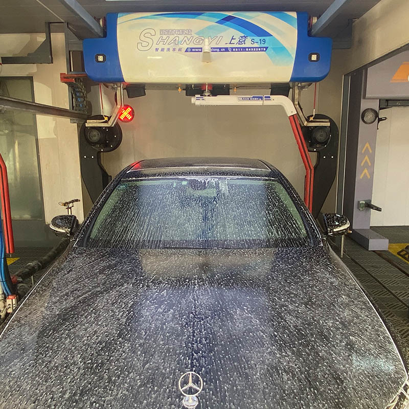 Machine à laver les voitures sans contact entièrement automatique à 360 degrés avec système intelligent et séchage à l'air pour les centres d'entretien automobile et les parkings