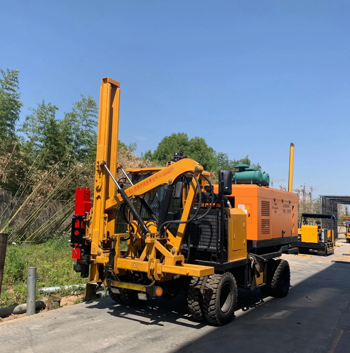 Highway Guardrail Pile Driver Ground Screw Machine Ground Hole Drilling Machine