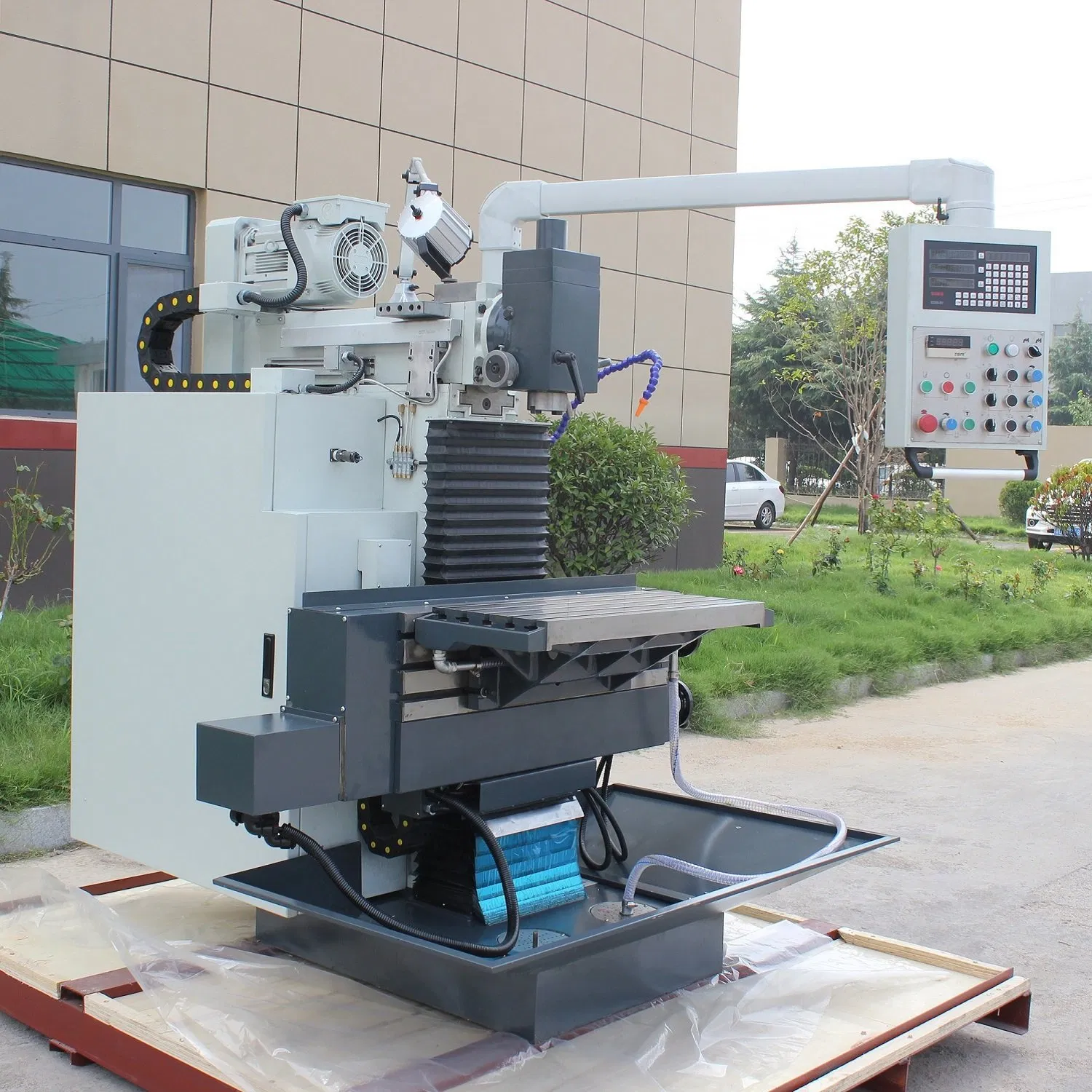 XL8145 Vertical and Horizontal Universal Drilling and Milling Machine