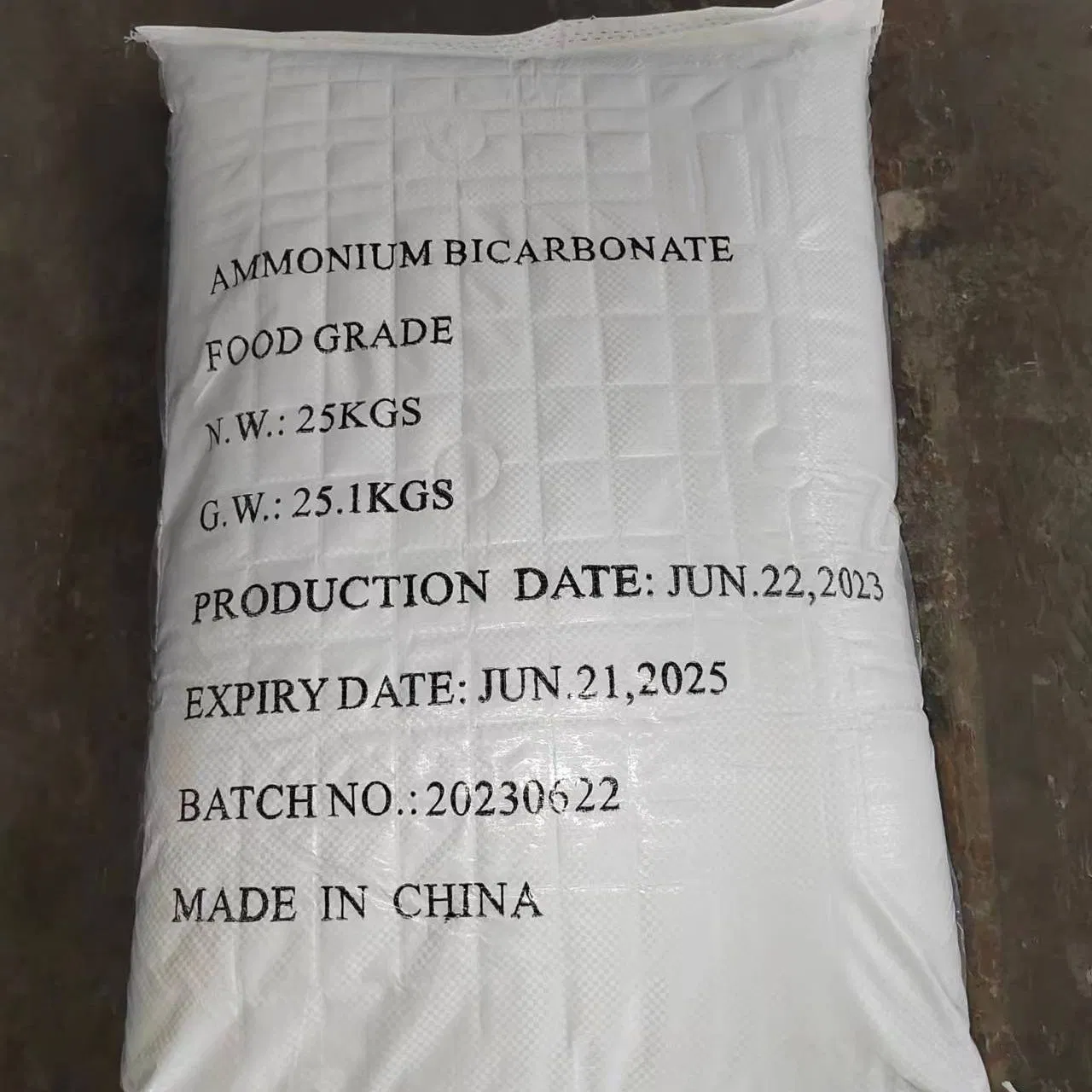 Ammonium Bicarbonate Food Grade 99.2%Min for Biscuit