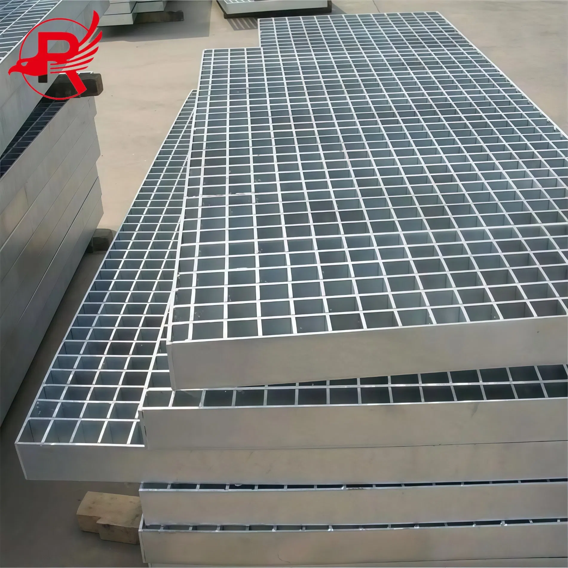 Griglia in acciaio zincato a caldo 30X100 certificata ISO per piattaforma industriale, canaletta di drenaggio e pannello di griglia di sicurezza anticorrosione