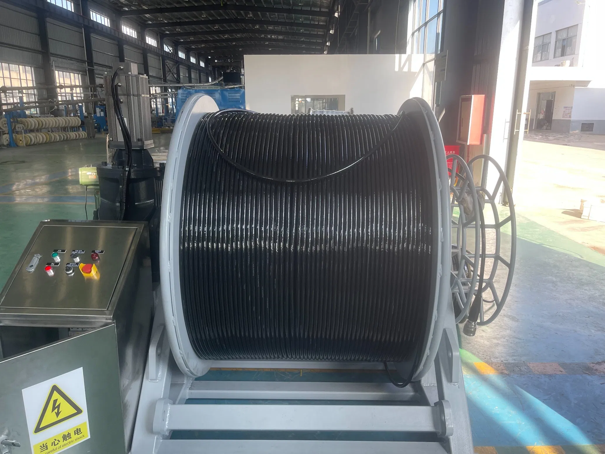 Durable Horizontal Watertight Bridges for Efficient Port Loading