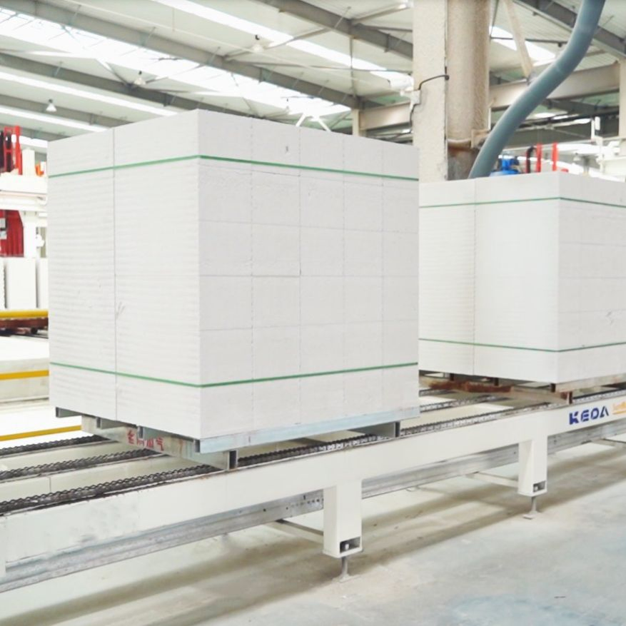 Machine à blocs automatique à faible bruit pour la production de briques écologiques