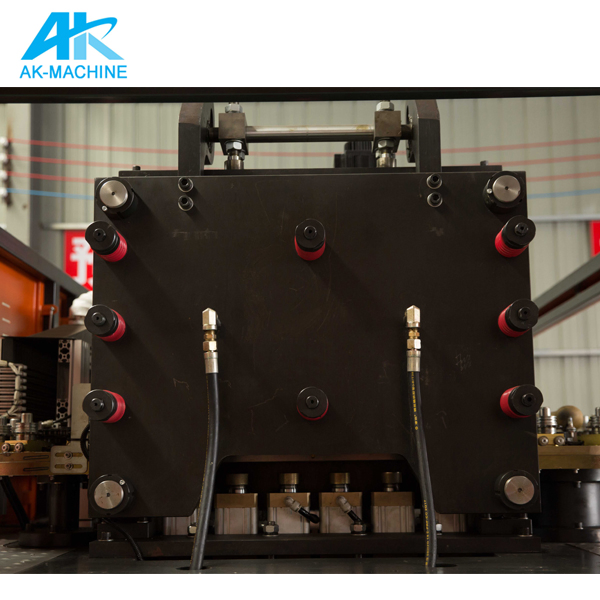 Automatische Blasformmaschine mit Vollservomotor für Kunststoff-PET-Wasserflaschen