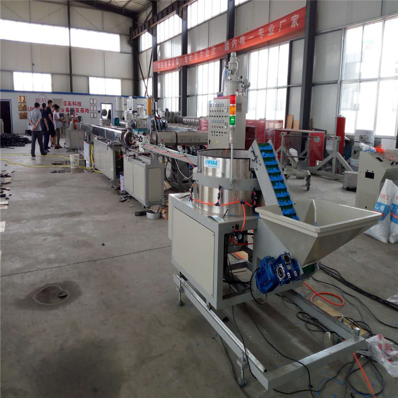 Inline Flat Emitter Drip Irrigation Tape Making Machine