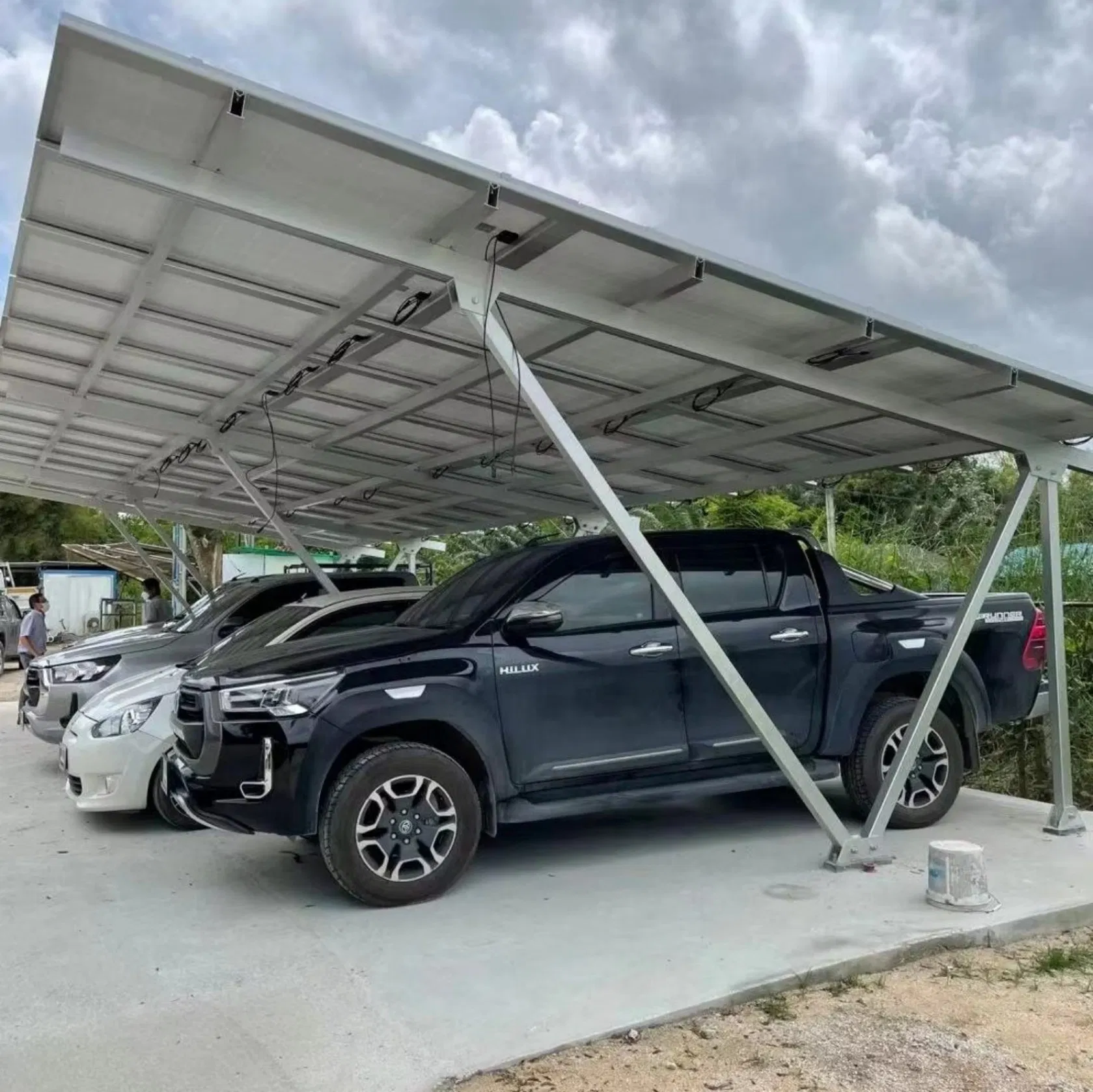 High-Efficiency SUS304 Solar Photovoltaic Carport for Industry