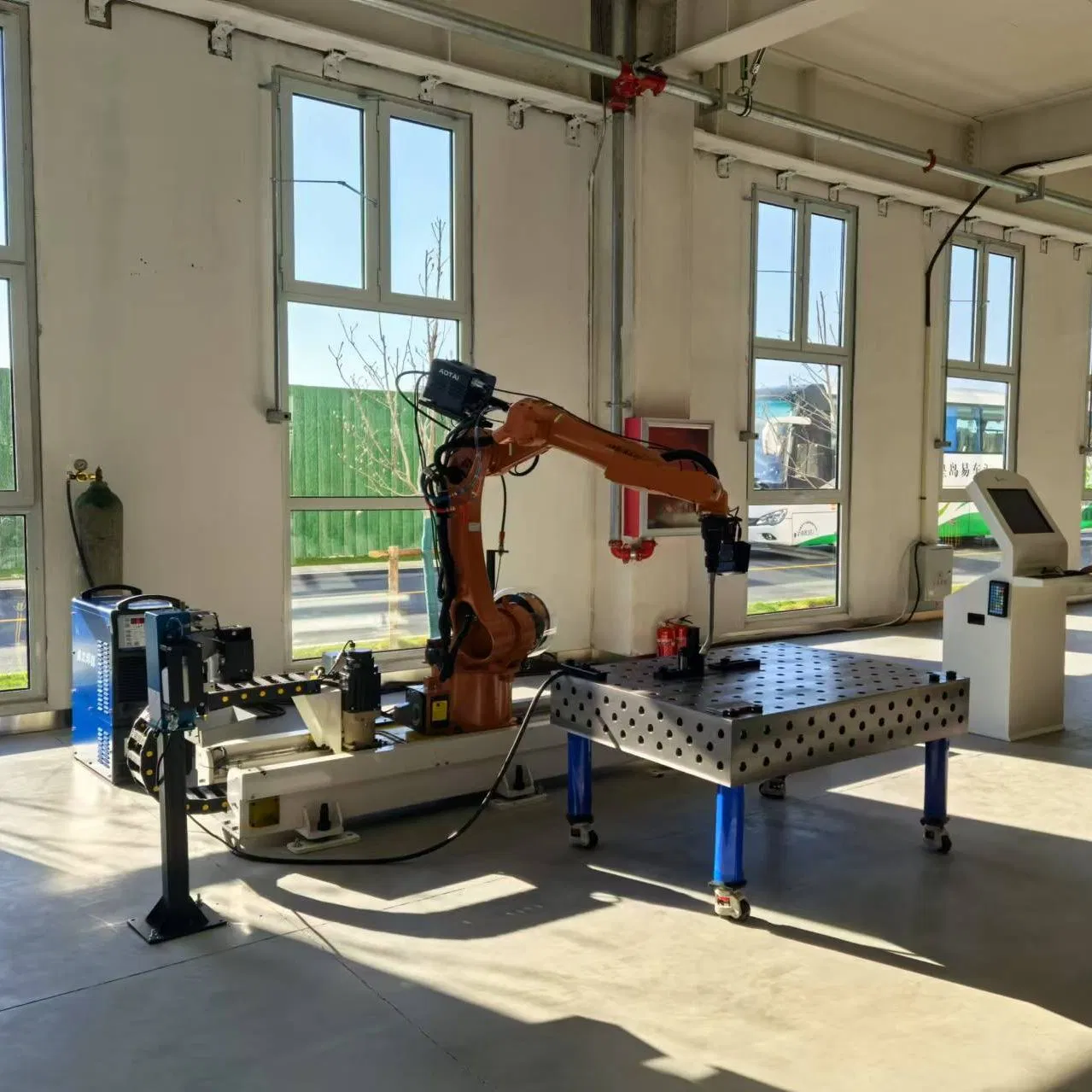 Kuka Kr35 R1840-3hw Welding Robot Workstation with High-Performance Megmeet Welding Machine